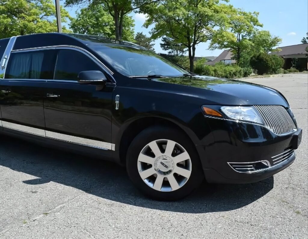 Car Service Brooklyn to Lga